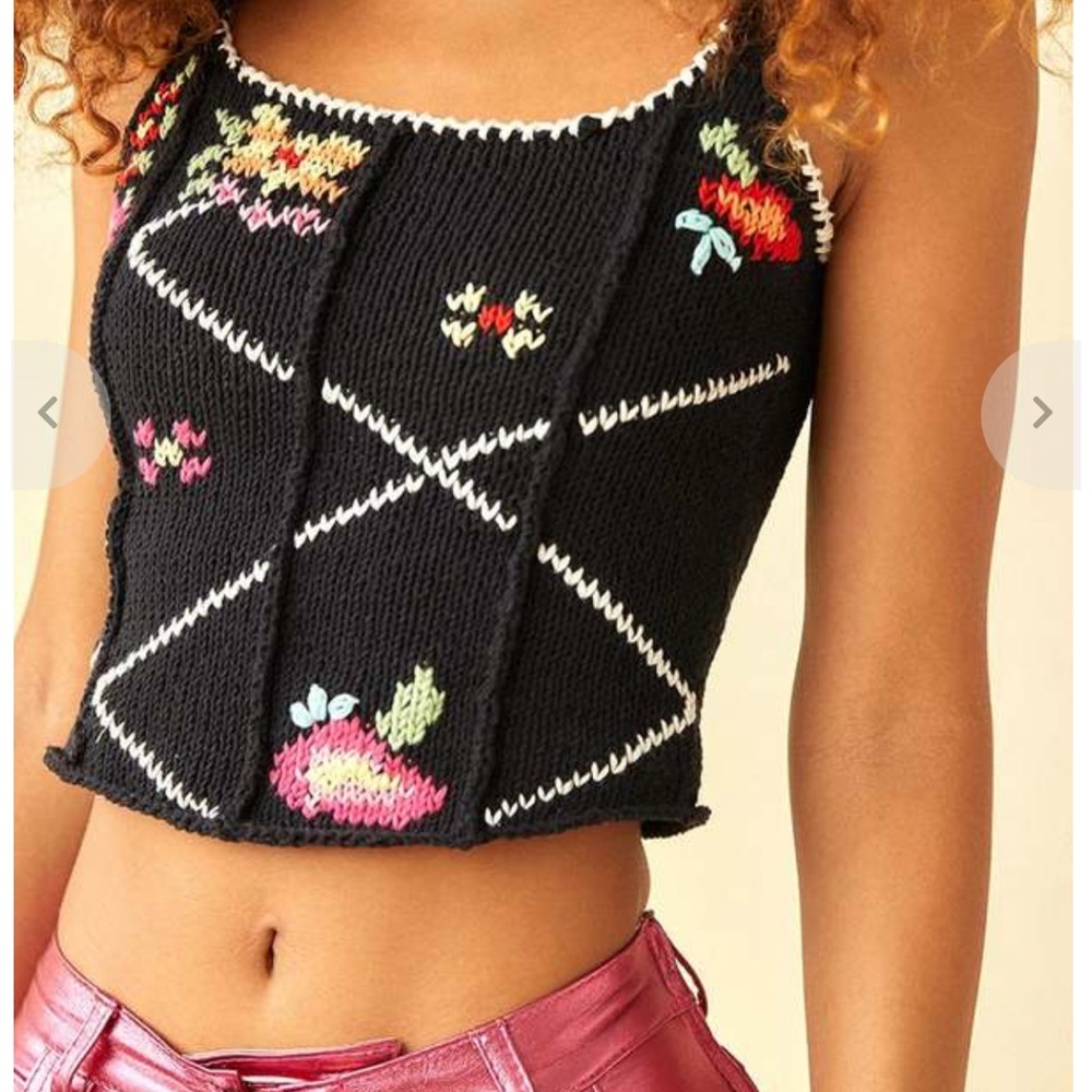 TACH AIDA Top Black Knit Crop Top Camisole with Vibrant Patterns